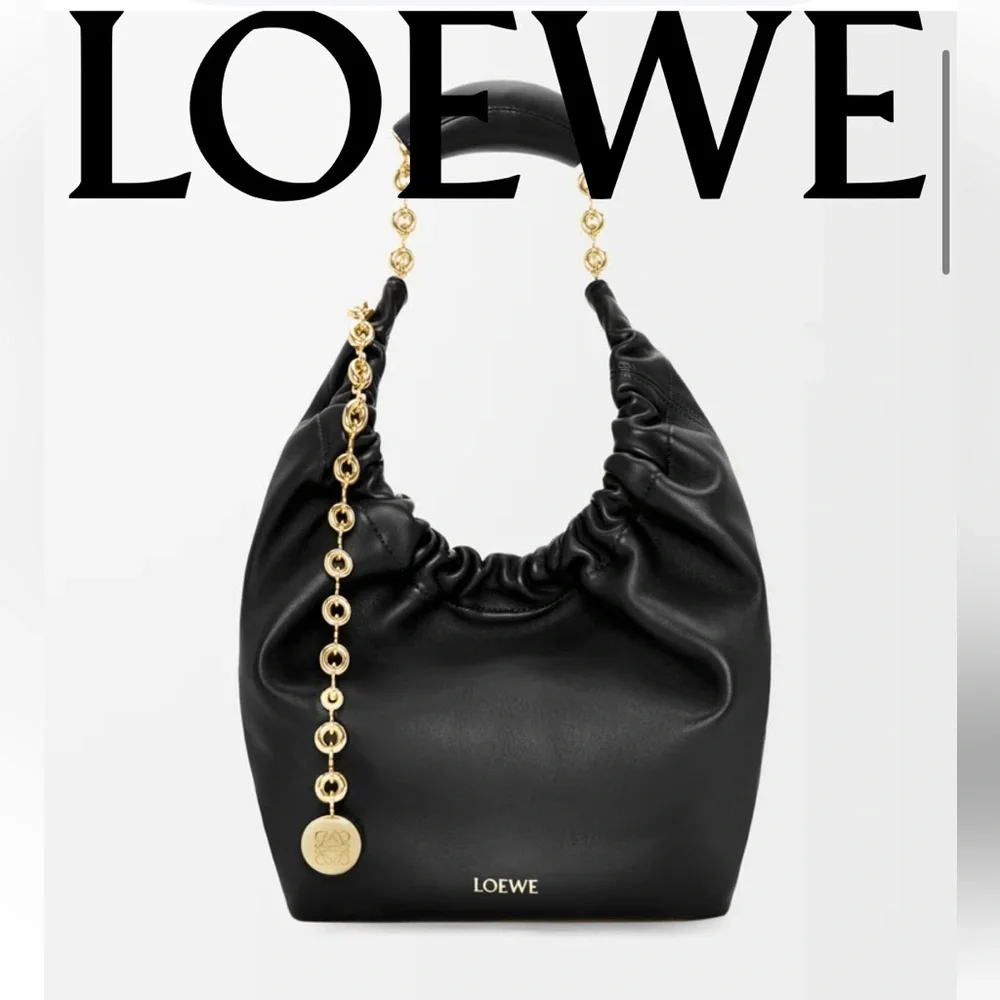 Loewe Small Squeeze bag in mellow nappa black lambskin - Picture 1 of 15
